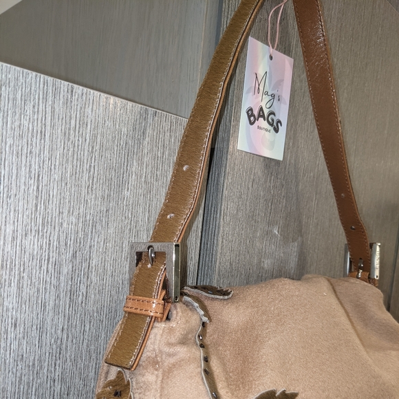 ๐Rare FENDI Beaded Cashmere Wool Hobo Bag๐ - Picture 12 of 14